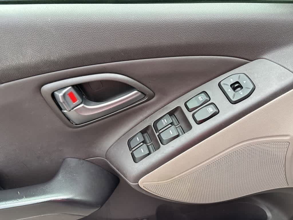 Thumbnail: 2014 Hyundai Tucson - 11