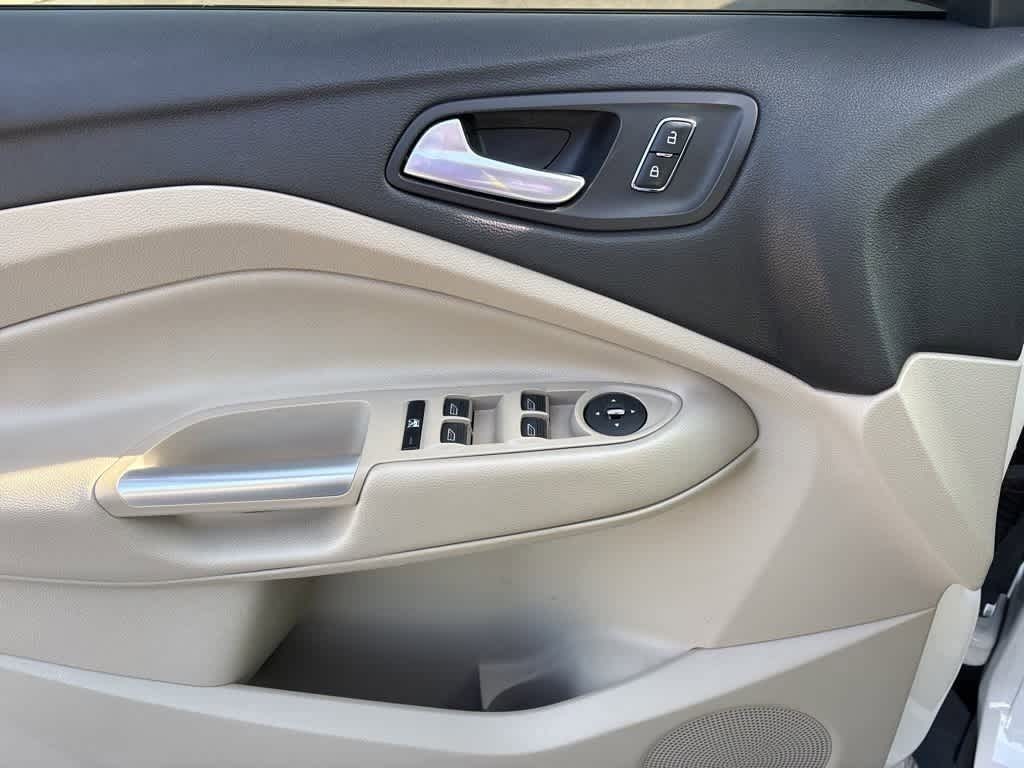 Thumbnail: 2014 Ford Escape - 10