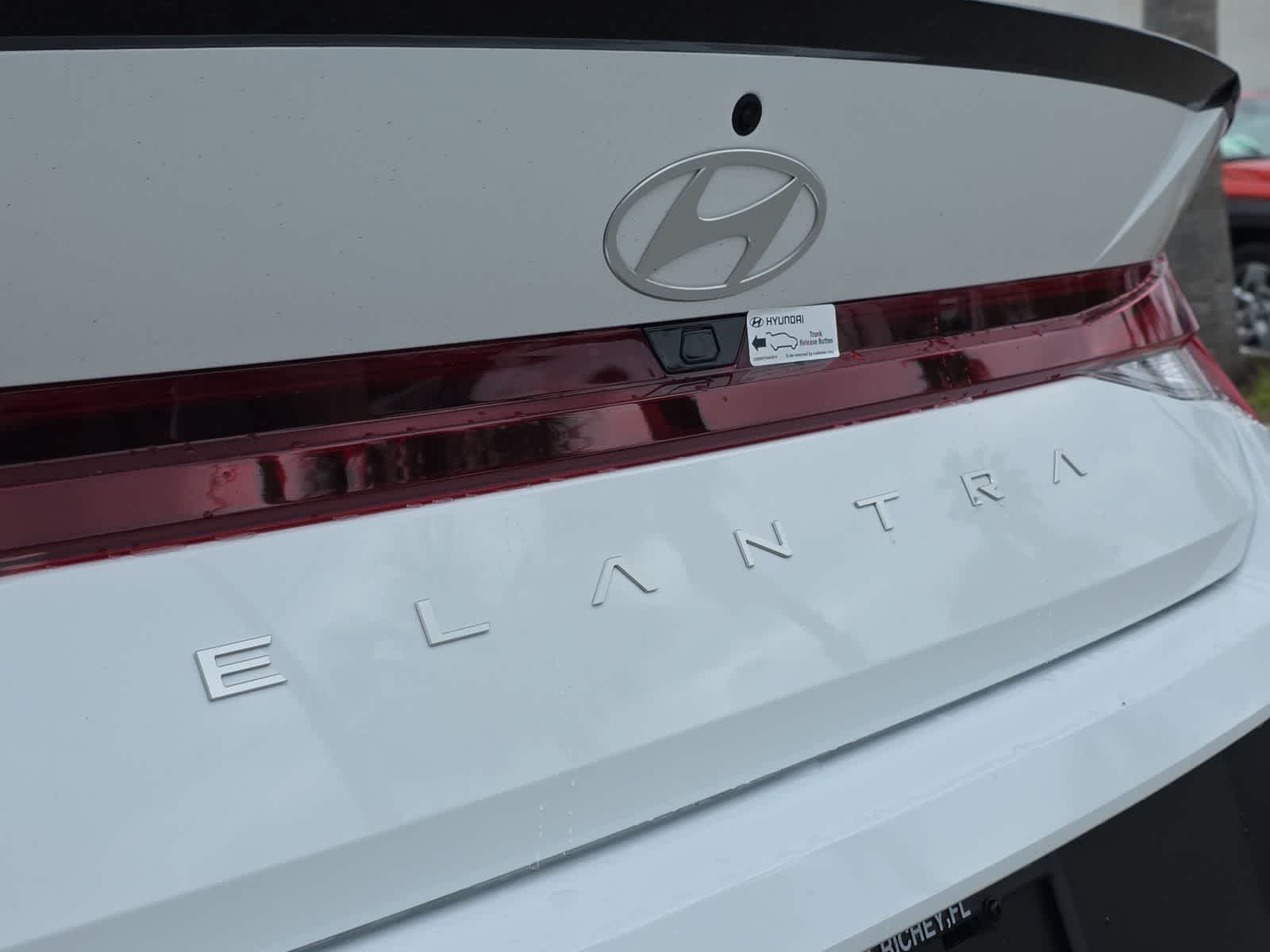 Thumbnail: 2025 Hyundai Elantra - 11