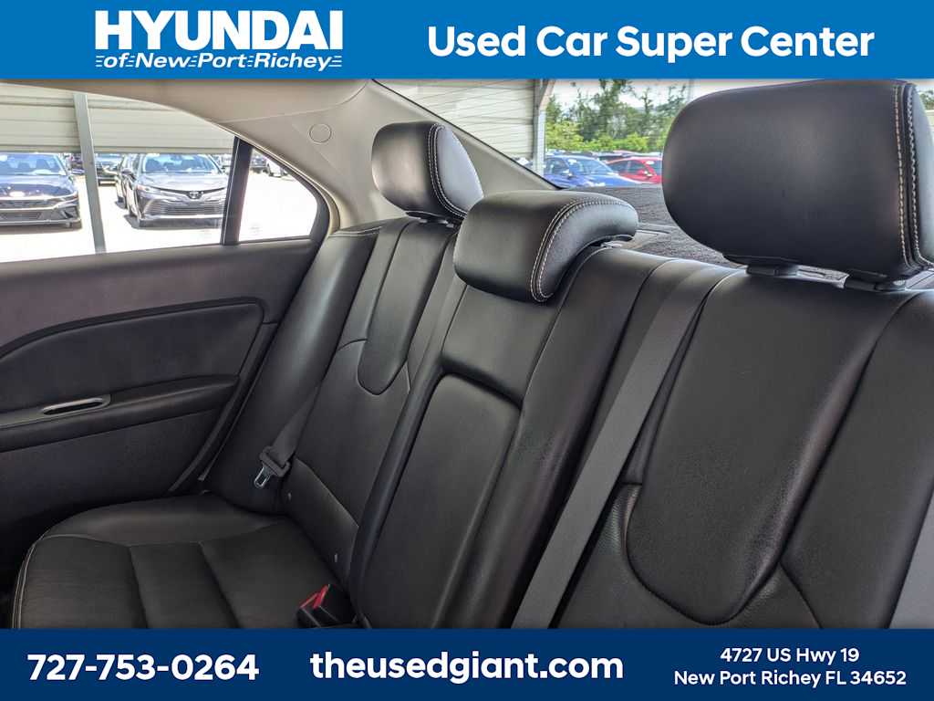 Thumbnail: 2011 Ford Fusion - 15