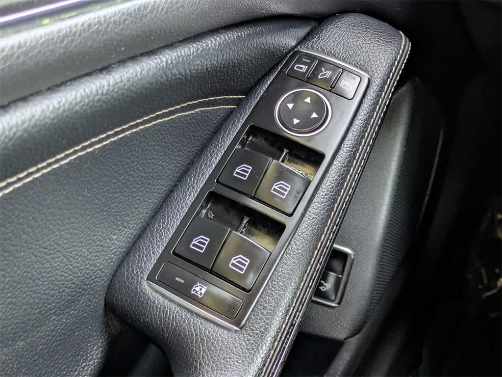 Thumbnail: 2018 Mercedes-Benz CLA - 27