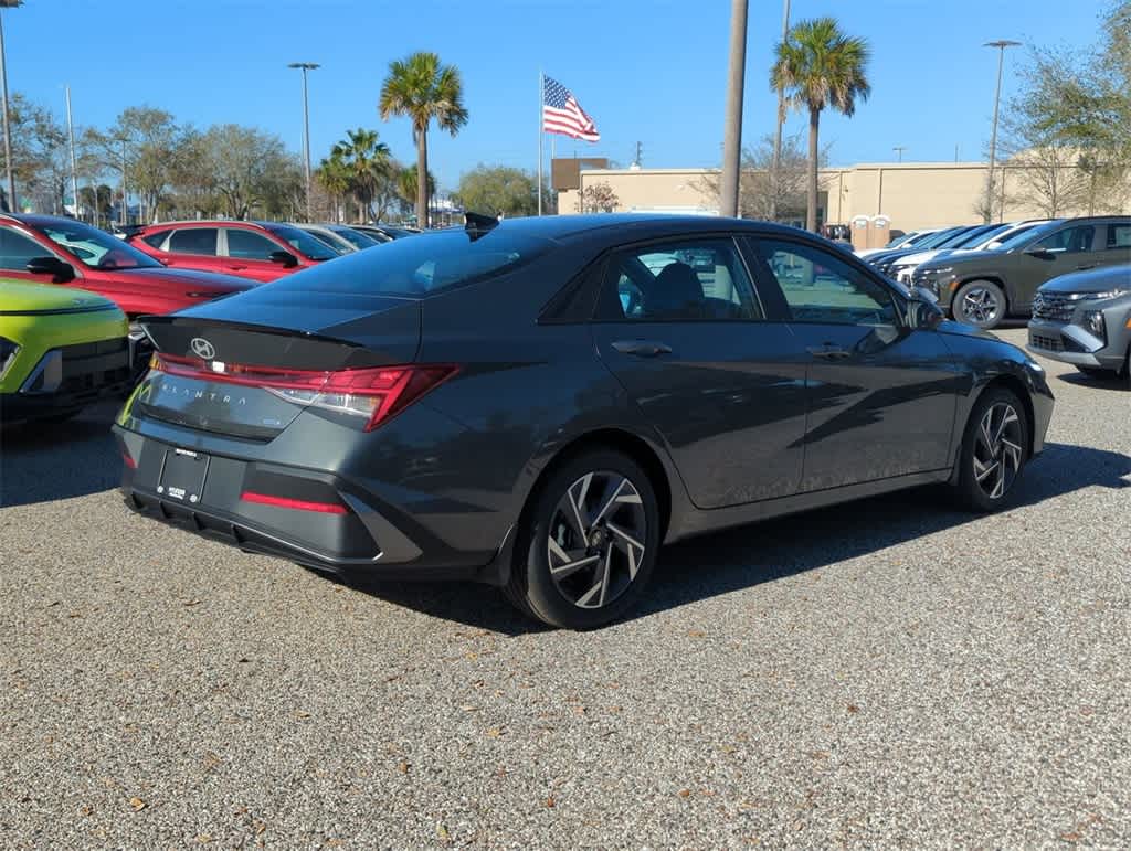 Thumbnail: 2025 Hyundai Elantra - 6