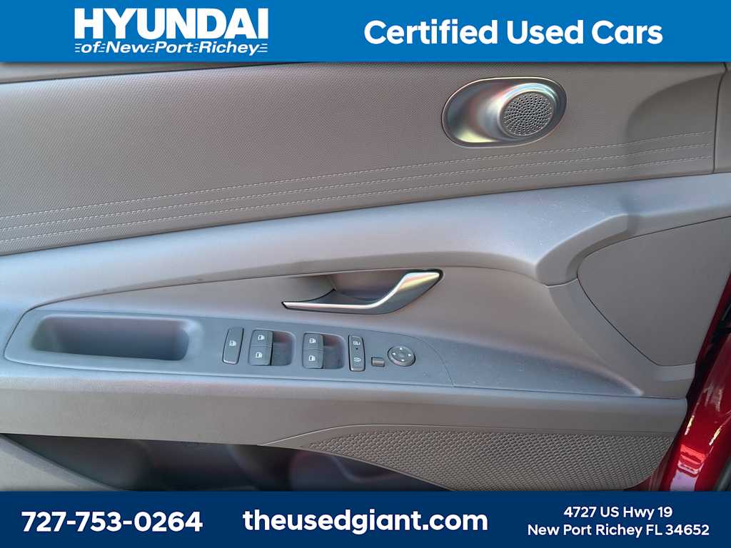 Thumbnail: 2024 Hyundai Elantra - 9