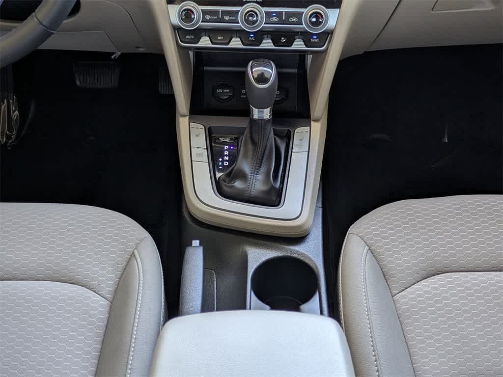Thumbnail: 2020 Hyundai Elantra - 18