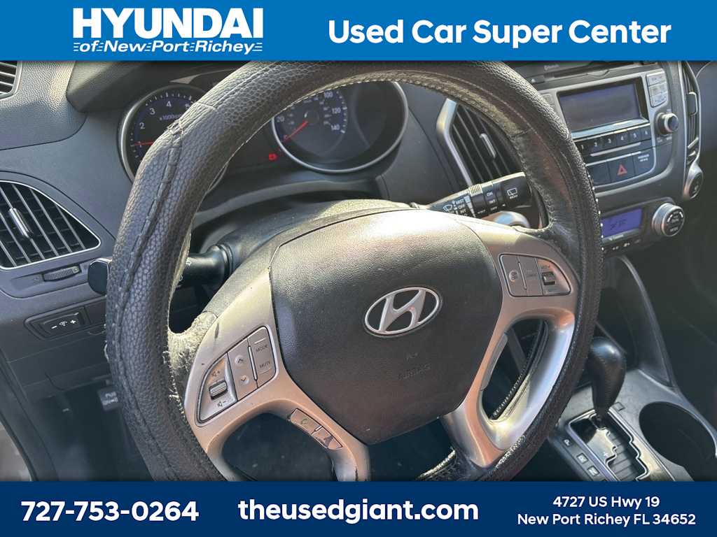 Thumbnail: 2011 Hyundai Tucson - 11