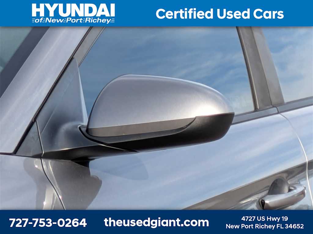 Thumbnail: 2019 Hyundai Elantra - 12