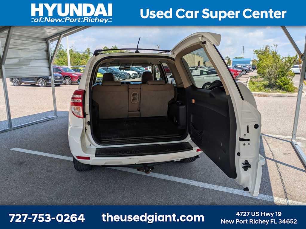 Thumbnail: 2010 Toyota RAV4 - 12