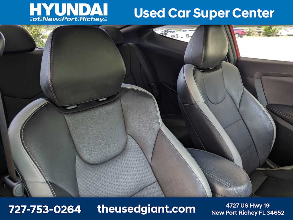 Thumbnail: 2016 Hyundai Veloster - 6