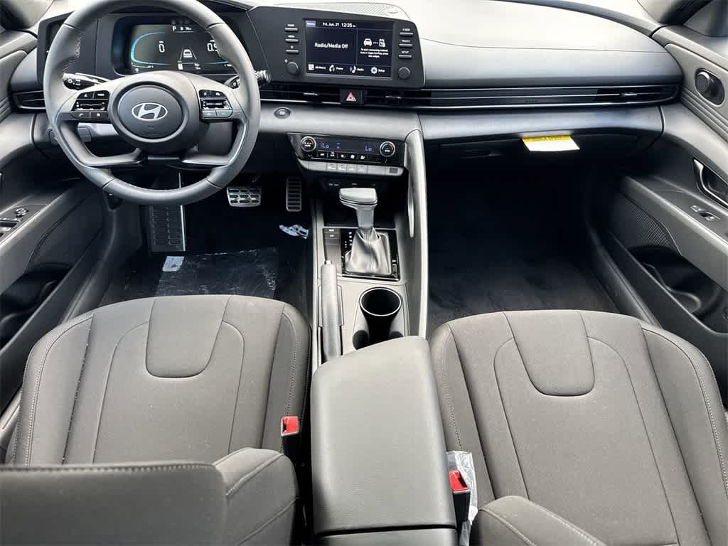Thumbnail: 2025 Hyundai Elantra - 14