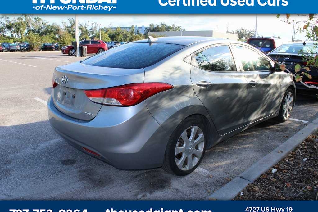 Thumbnail: 2013 Hyundai Elantra - 3