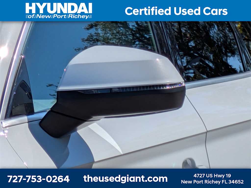 Thumbnail: 2023 Audi Q5 - 11