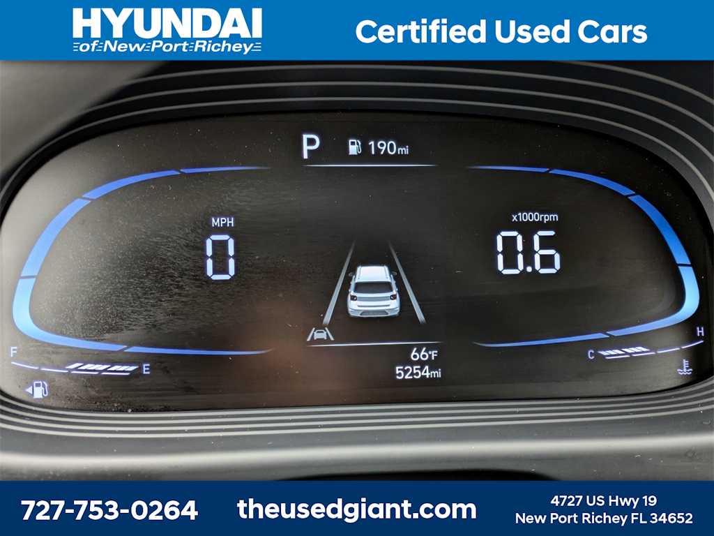 Thumbnail: 2023 Hyundai Venue - 24