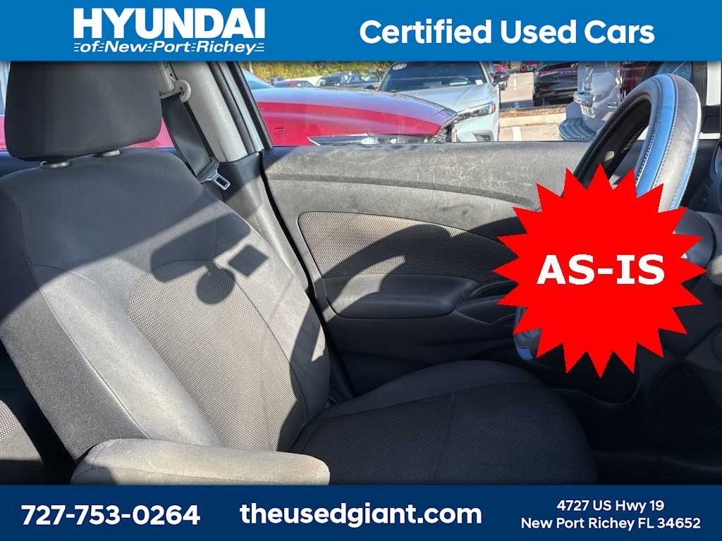 Thumbnail: 2013 Nissan Versa - 8