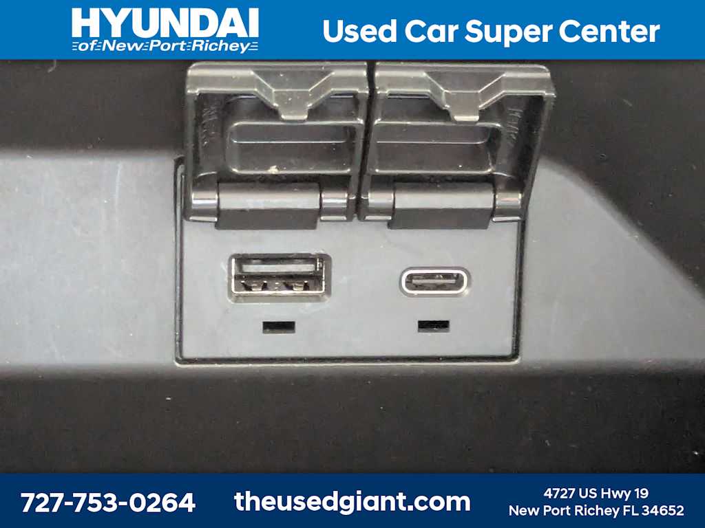 Thumbnail: 2022 Toyota Camry - 26