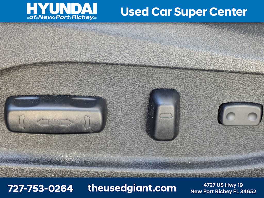 Thumbnail: 2014 Hyundai Sonata - 19