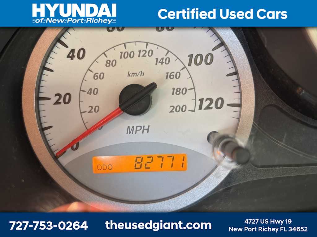 Thumbnail: 2004 Toyota RAV4 - 8
