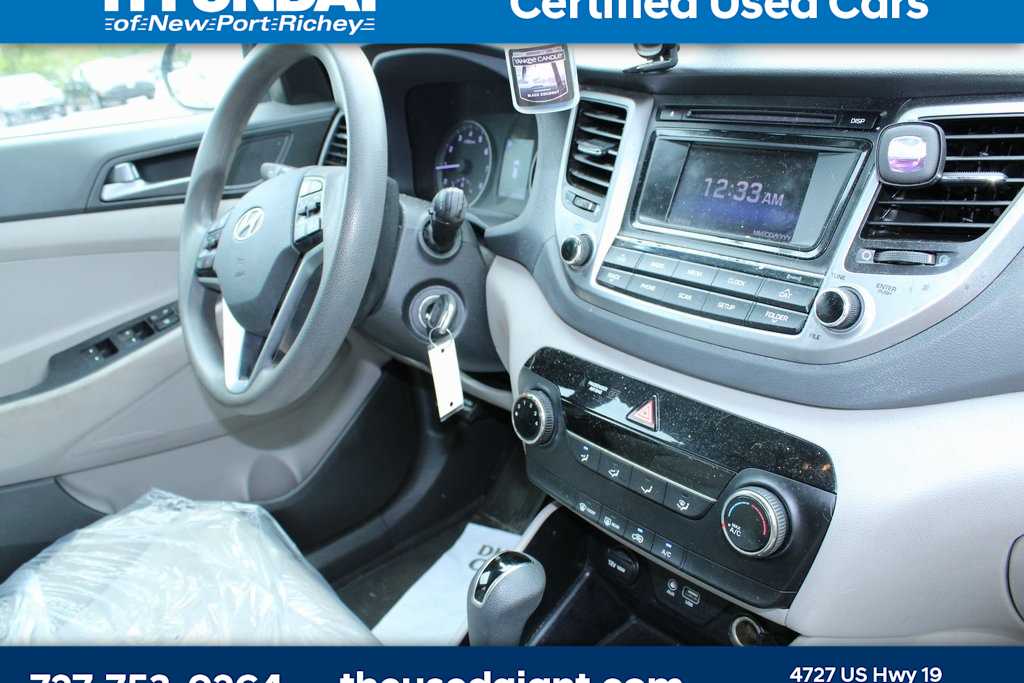 Thumbnail: 2016 Hyundai Tucson - 3