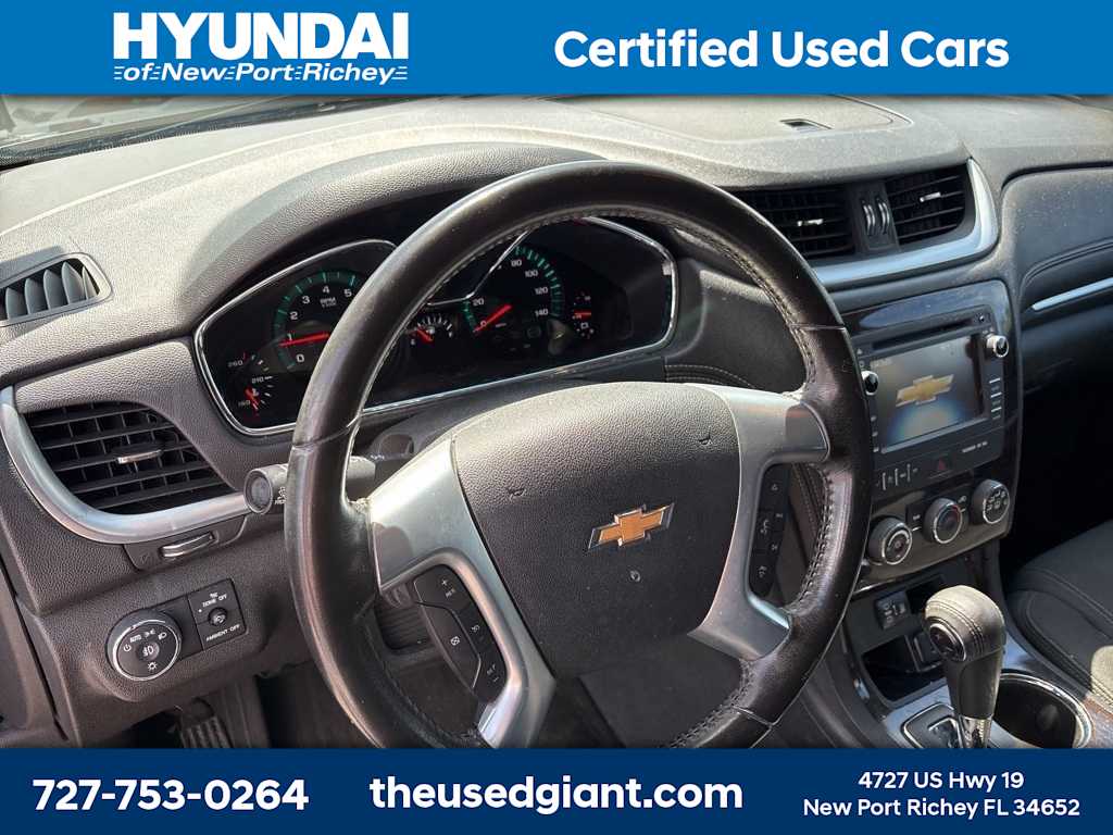 Thumbnail: 2015 Chevrolet Traverse - 11