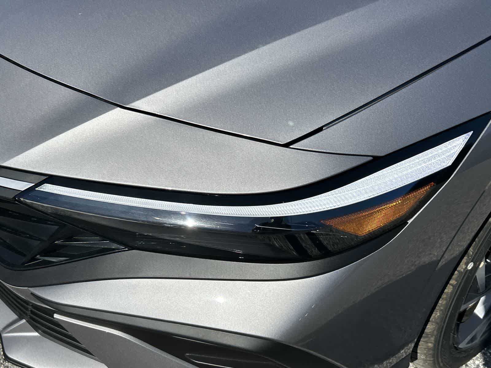 Thumbnail: 2025 Hyundai Elantra - 10