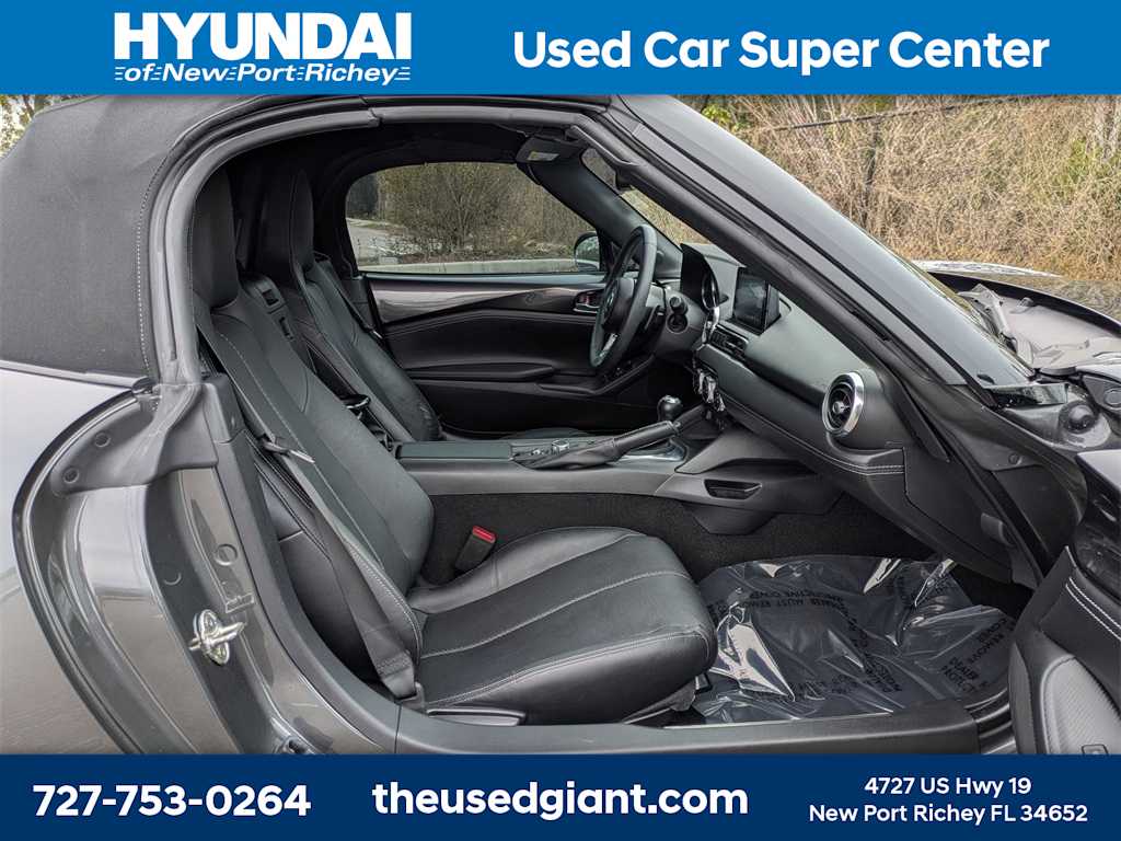 Thumbnail: 2022 Mazda MX-5 Miata - 14