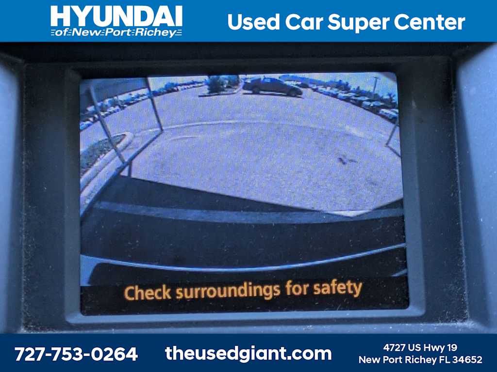Thumbnail: 2011 Toyota Highlander - 27