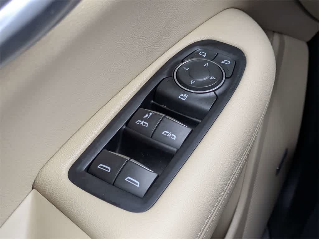 Thumbnail: 2018 Cadillac XT5 - 30