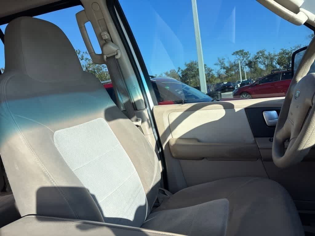 Thumbnail: 2004 Ford Expedition - 8