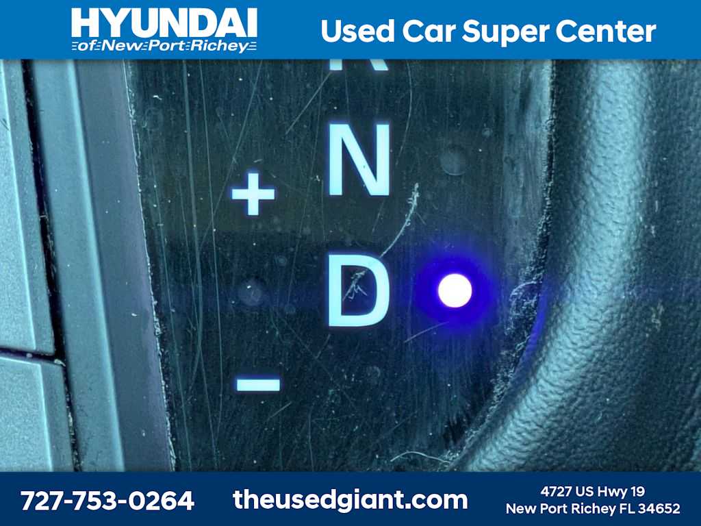 Thumbnail: 2017 Hyundai Elantra - 22