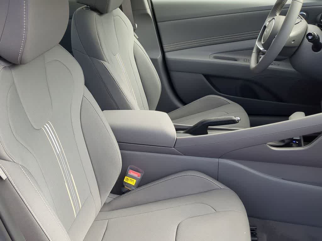 Thumbnail: 2026 Hyundai Elantra - 22