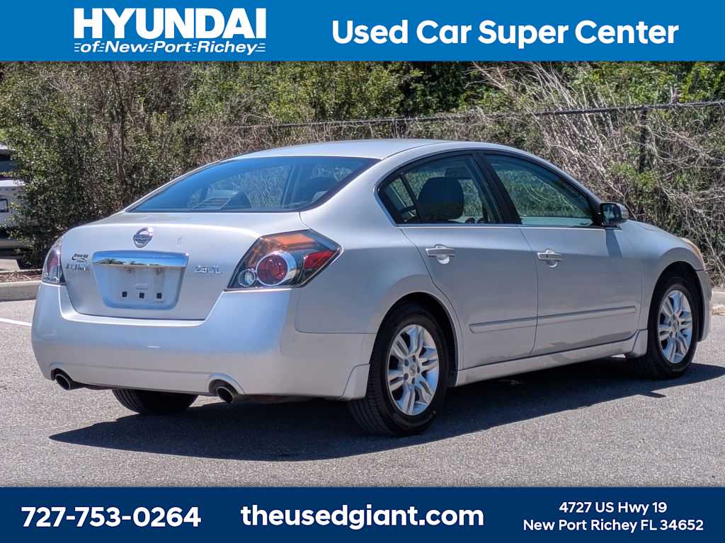Thumbnail: 2012 Nissan Altima - 5