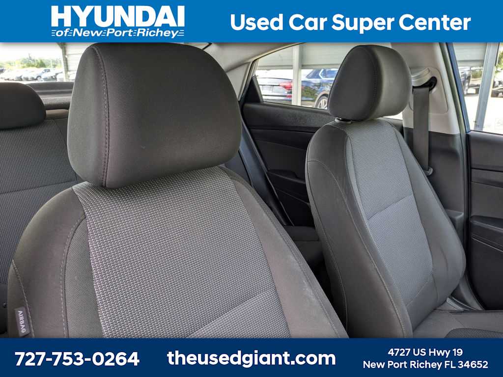 Thumbnail: 2021 Hyundai Accent - 6