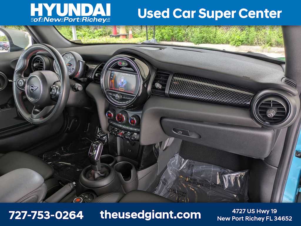 Thumbnail: 2020 MINI Cooper Convertible - 16