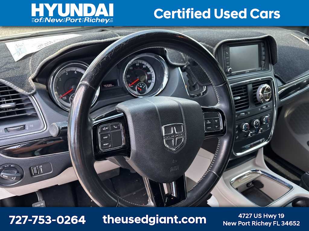 Thumbnail: 2019 Dodge Grand Caravan - 12
