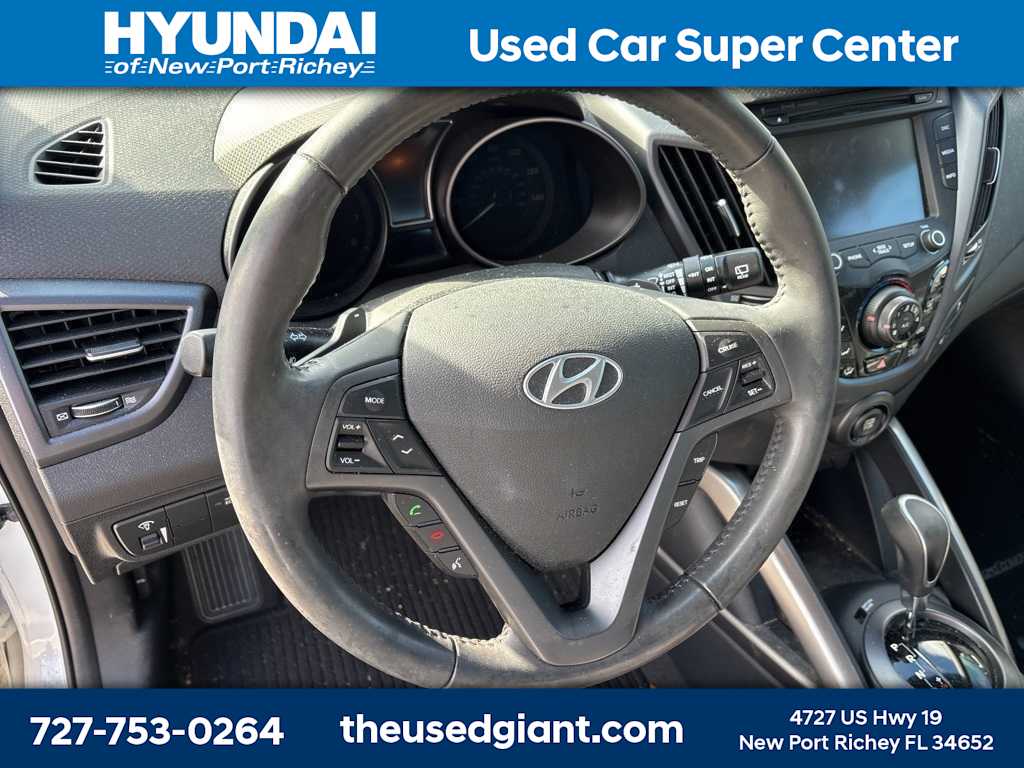 Thumbnail: 2015 Hyundai Veloster - 11