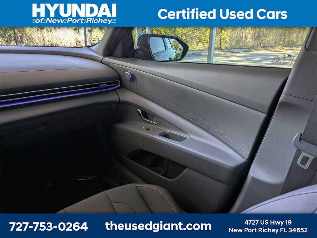 Thumbnail: 2024 Hyundai Elantra - 17