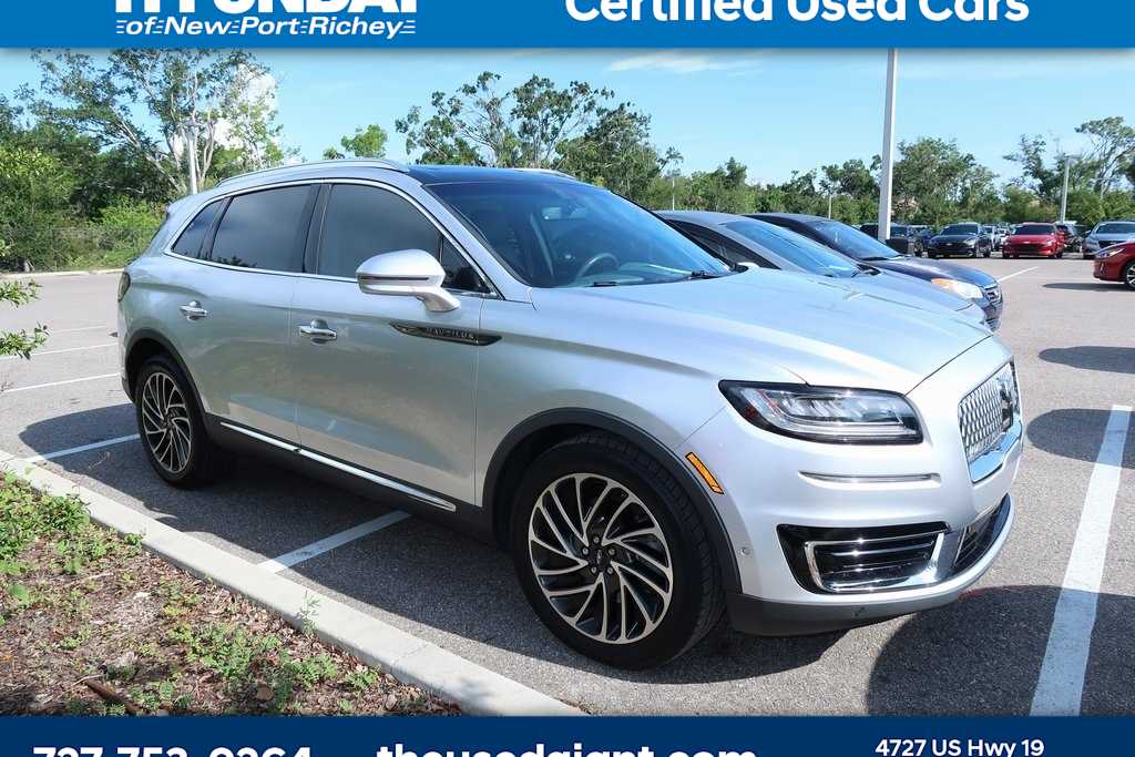 Thumbnail: 2019 Lincoln Nautilus - 4