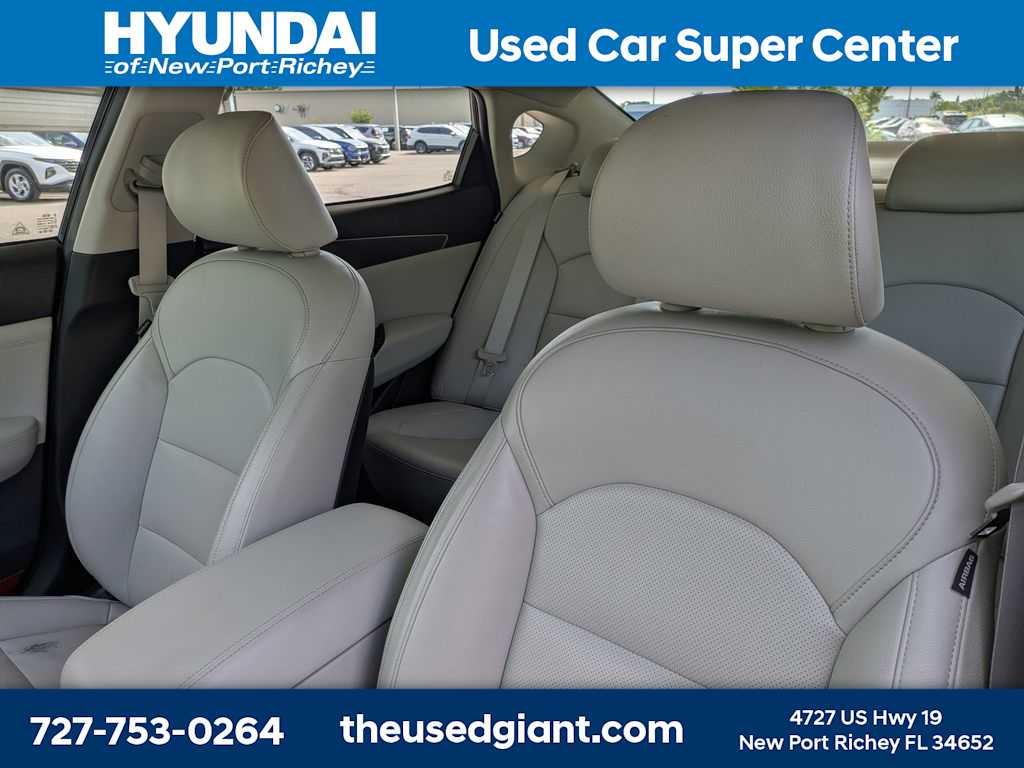 Thumbnail: 2020 Kia Cadenza - 7