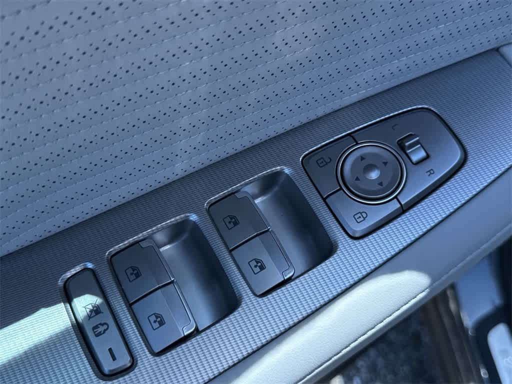 Thumbnail: 2025 Hyundai Palisade - 16