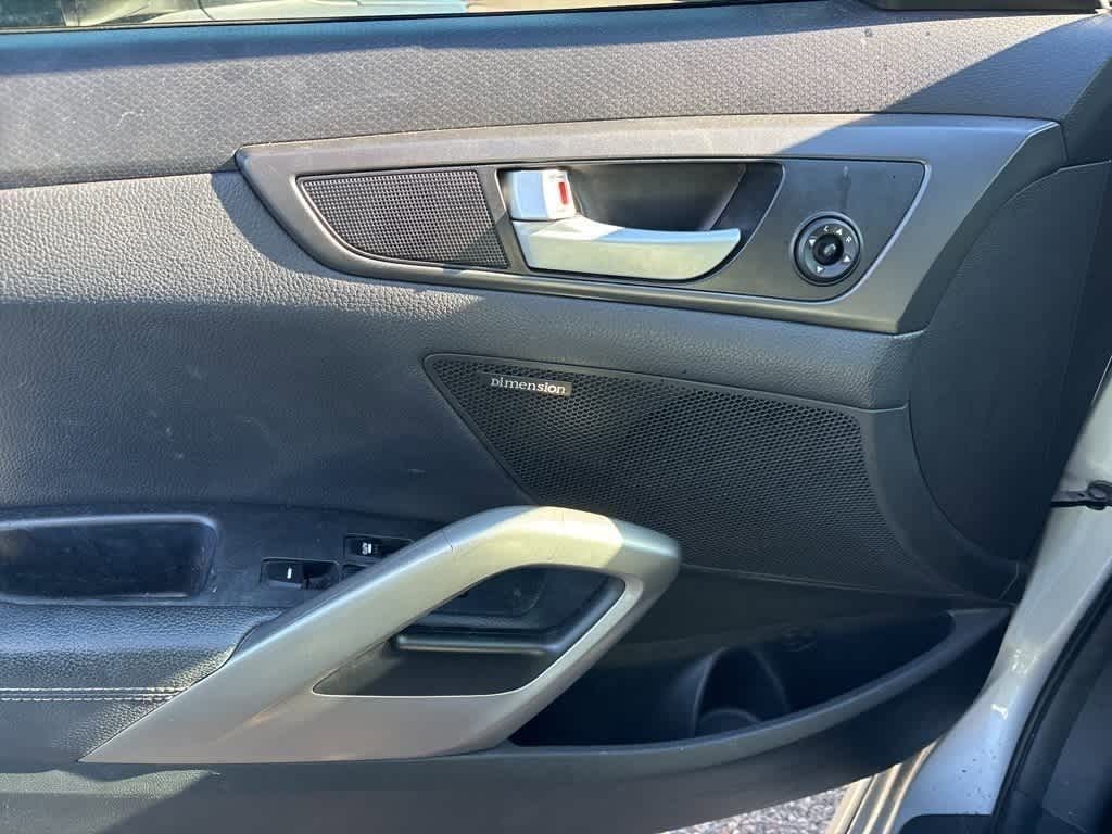 Thumbnail: 2013 Hyundai Veloster - 10