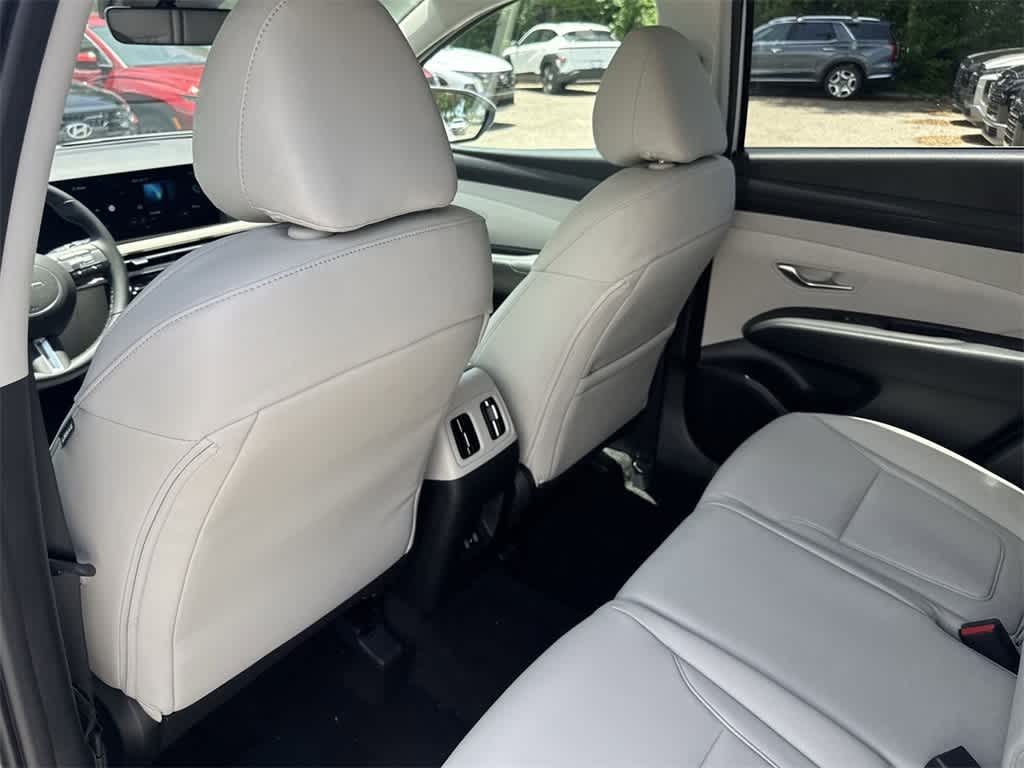 2025 Hyundai Tucson SEL Convenience 17