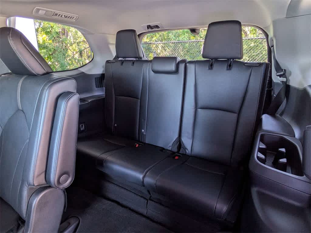 Thumbnail: 2024 Toyota Grand Highlander - 18