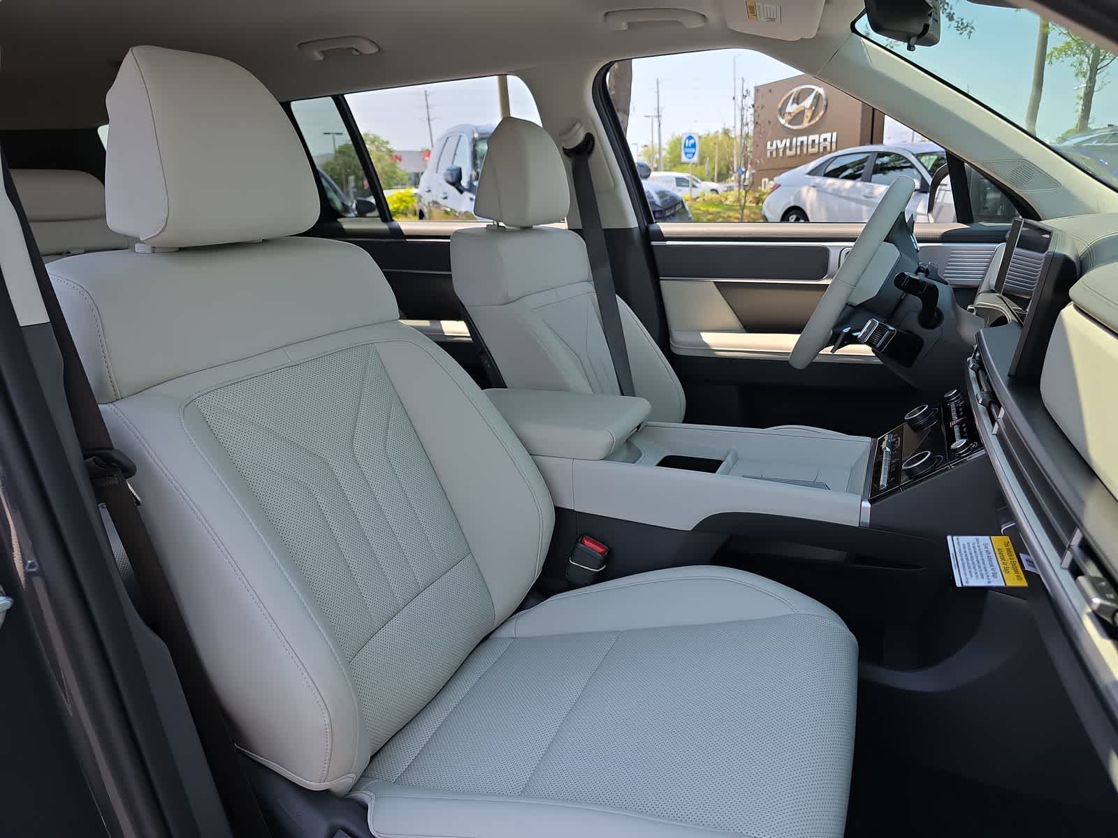 2025 Hyundai Santa Fe SEL 19