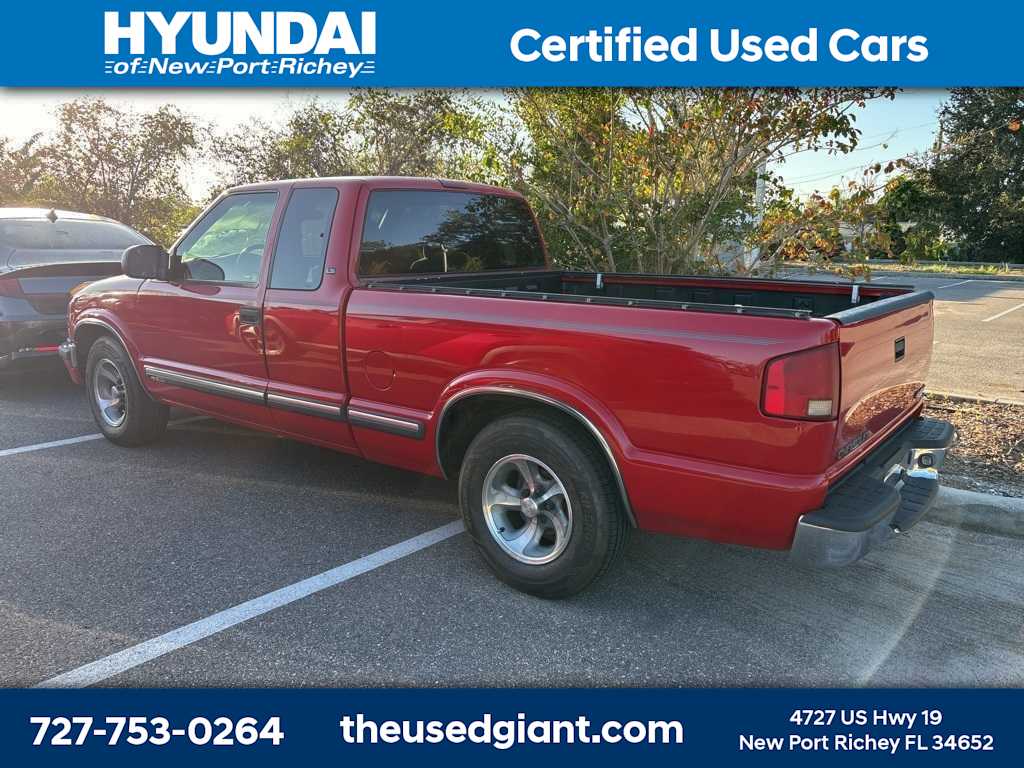 Thumbnail: 2002 Chevrolet S-10 - 2