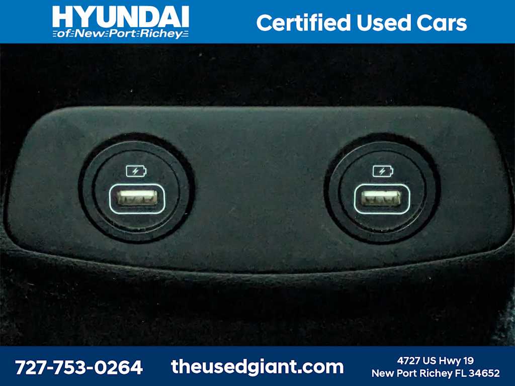 Thumbnail: 2021 Hyundai Santa Fe - 16