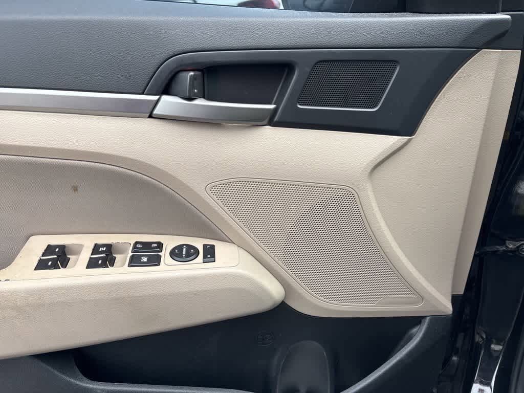 Thumbnail: 2018 Hyundai Elantra - 8