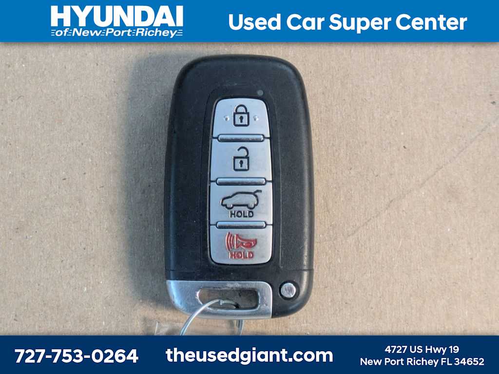 Thumbnail: 2013 Hyundai Veloster - 34