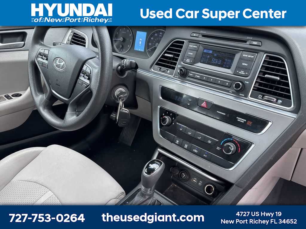 Thumbnail: 2015 Hyundai Sonata - 6