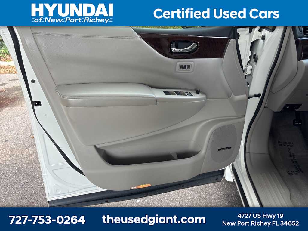 Thumbnail: 2012 Nissan Quest - 19