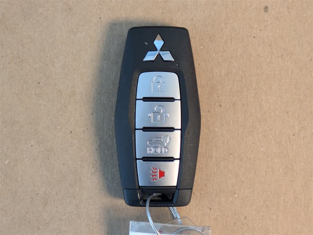 Thumbnail: 2022 Mitsubishi Outlander - 39