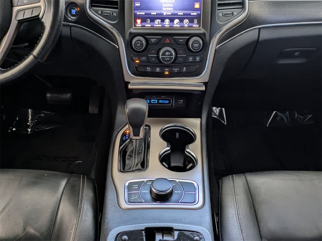 Thumbnail: 2016 Jeep Grand Cherokee - 23